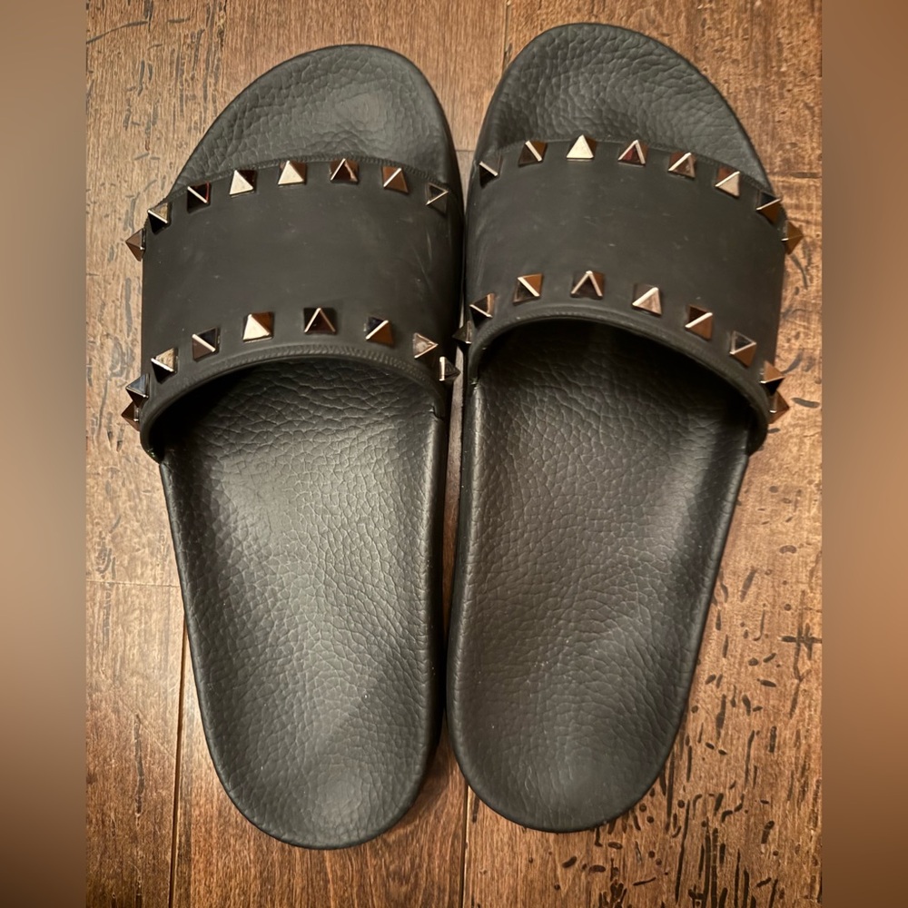 VALENTINO Black Studded Slides